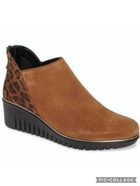 The Flexx Milky Way Booties Cognac Animal Print Suede Wedge 10 Wide